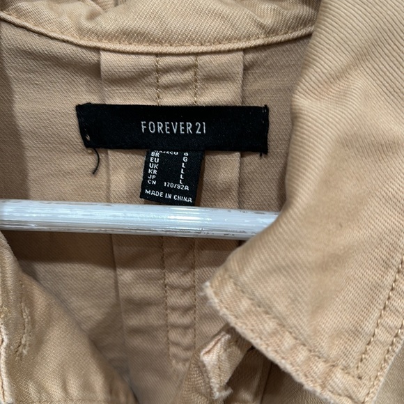 Women’s Forever 21 Canvas Twill Khaki Puff Sleeve Jacket Size Large Tan - Picture 2 of 4